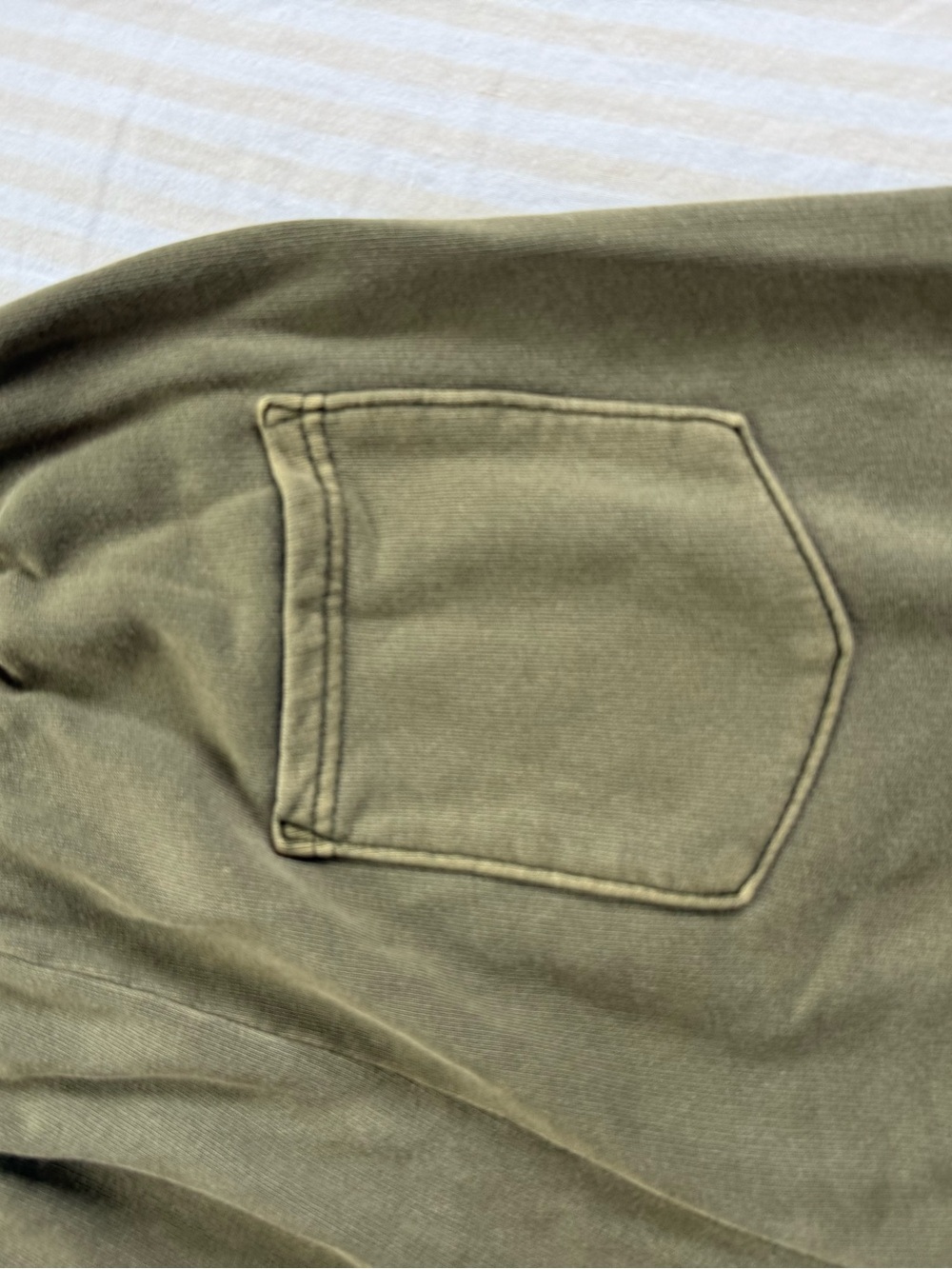 Elwood Core Sweat Short in Green - 100% Cotton - Picture 4 of 5